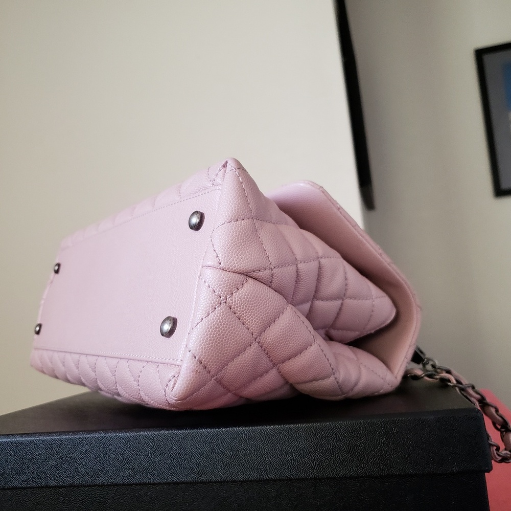 CHANEL COCO HANDLE PINK CAVIAR SMALL BAG - Picture 3 of 8